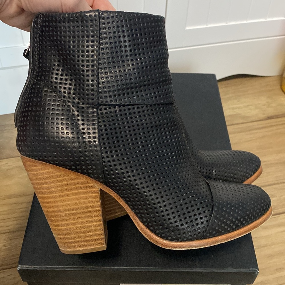 Rag & Bone perforated leather boots 8 - Picture 10 of 10